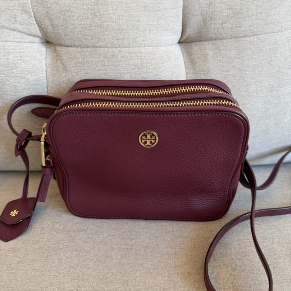 Tory Burch Maroon Burgundy Robinson Camera Crossbody Bag - Picture 2 of 7